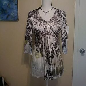 One World 3/4 sleeve White and Black Top